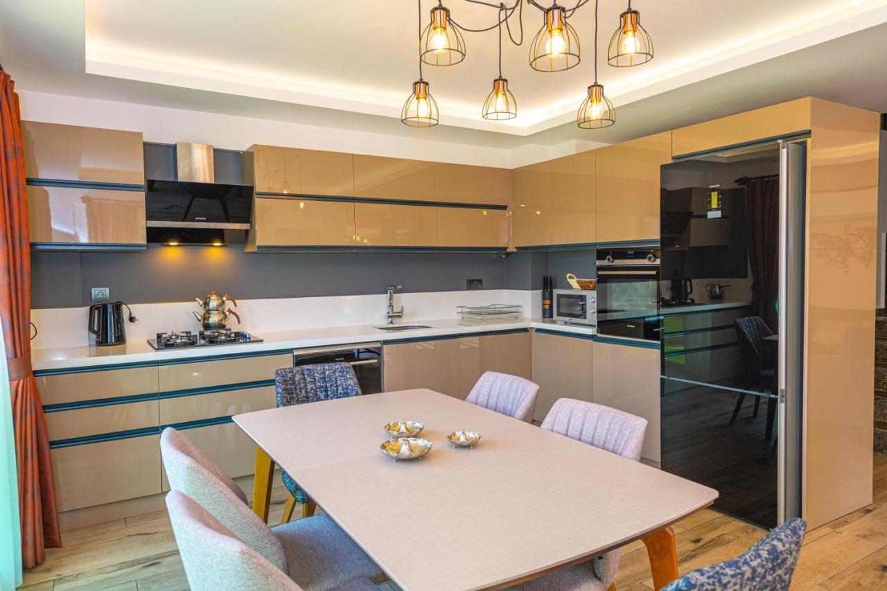 4 Beds, Luxury Holiday Villa In Hisaroenue Oeluedeniz Villa Mia Fethiye Exteriör bild