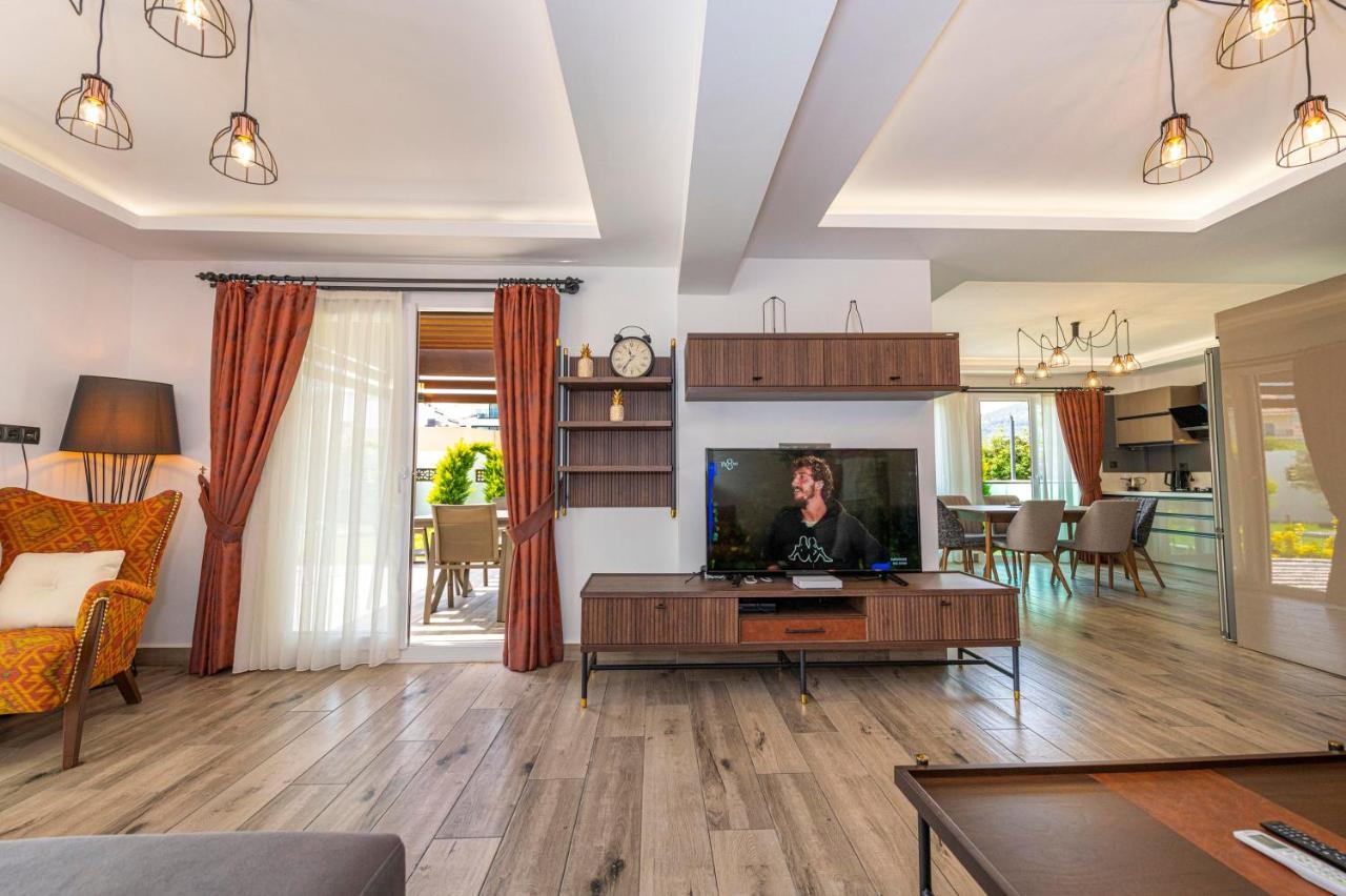 4 Beds, Luxury Holiday Villa In Hisaroenue Oeluedeniz Villa Mia Fethiye Exteriör bild
